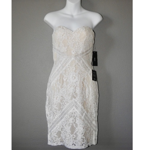 Lulus White strapless Sweetheart Wedding Dress - Picture 3 of 9